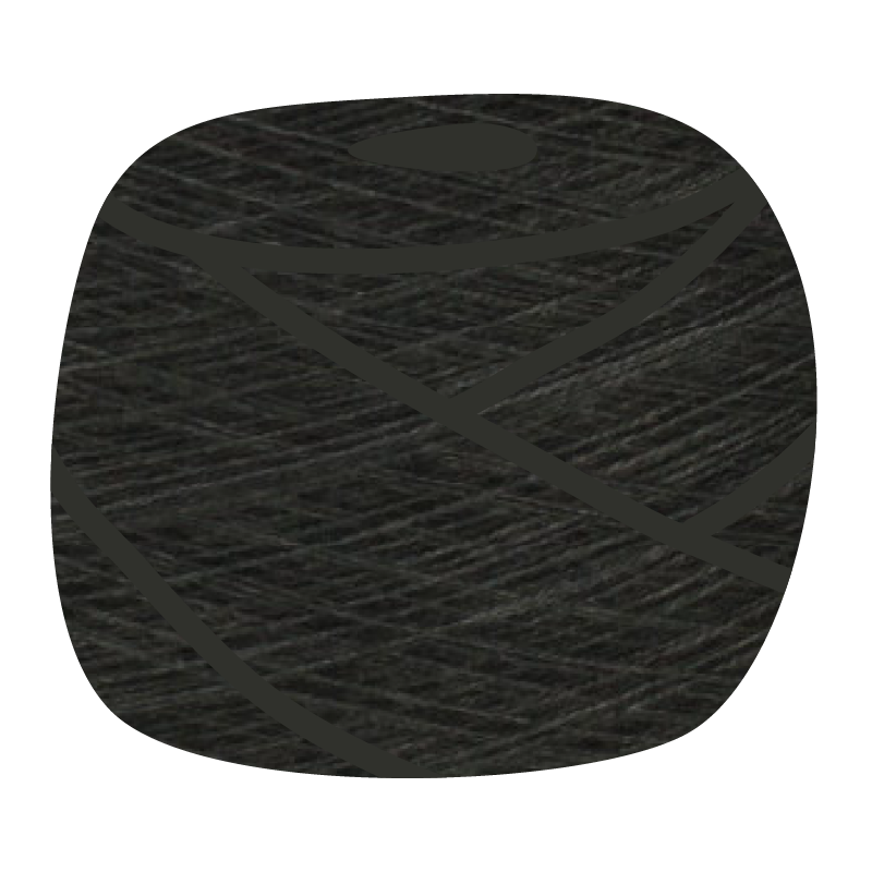 Garnknäuel aus dunklem grauem Garn mit hellen Diagonalstreifen