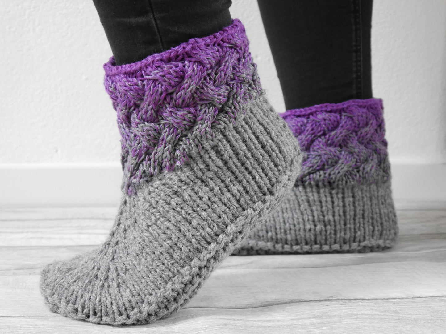 Strickanleitung Flechtmuster Hausschuhe No.180