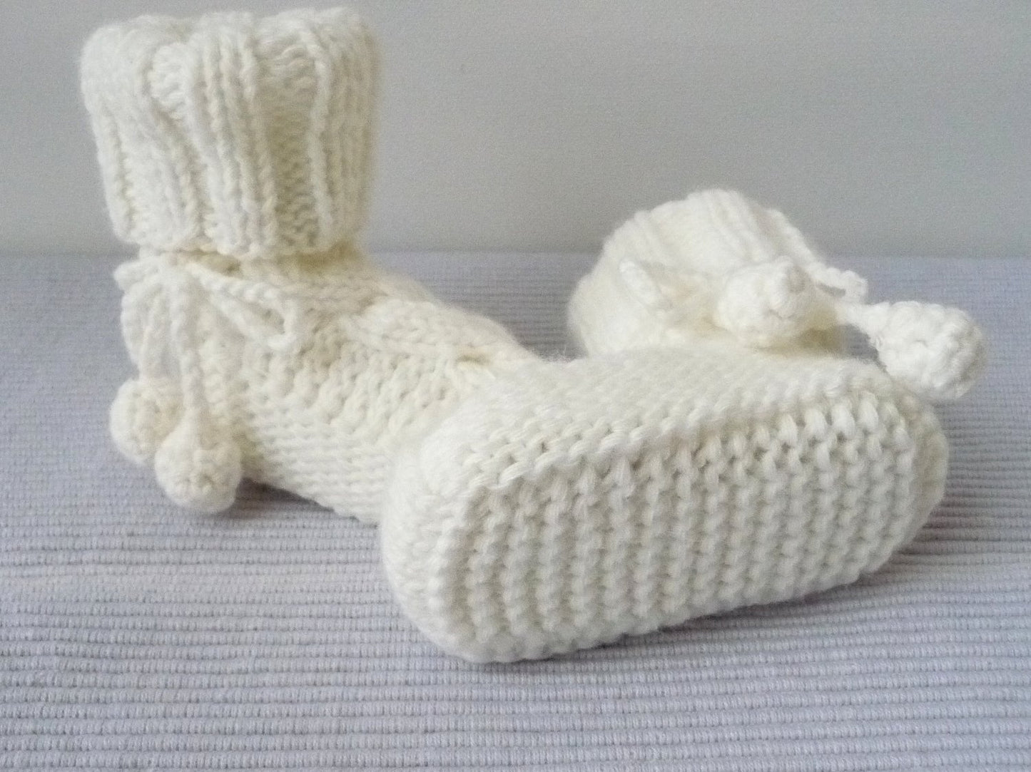 Strickanleitung Babysocken - Trachtenlook - No.32