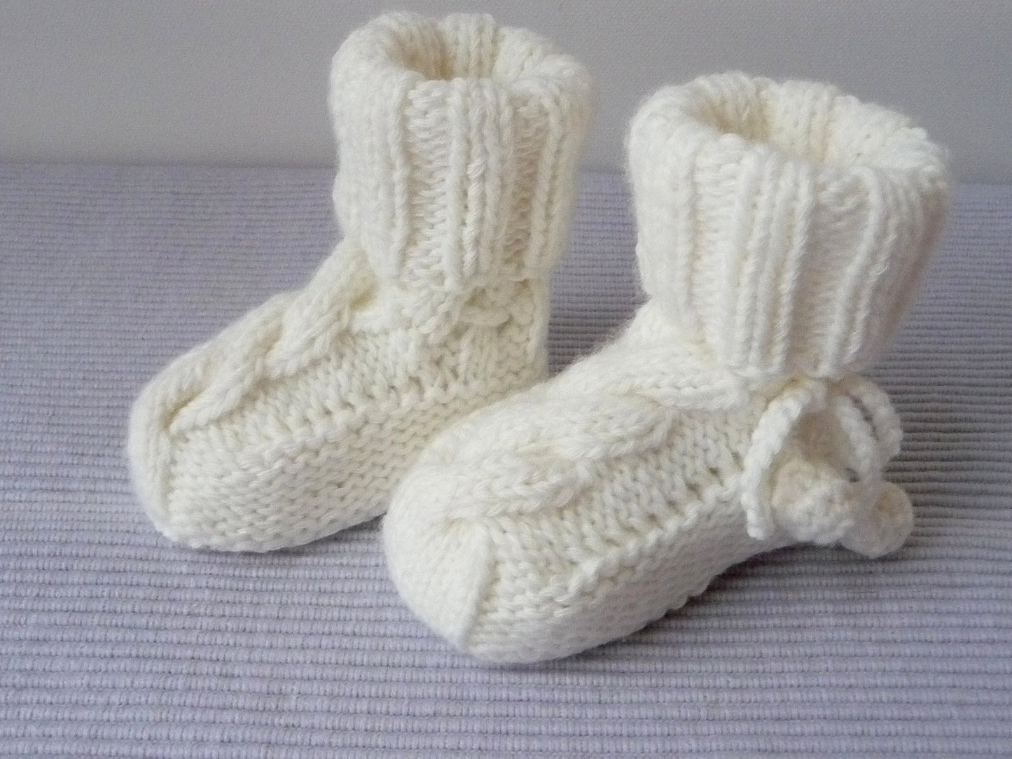 Strickanleitung Babysocken - Trachtenlook - No.32