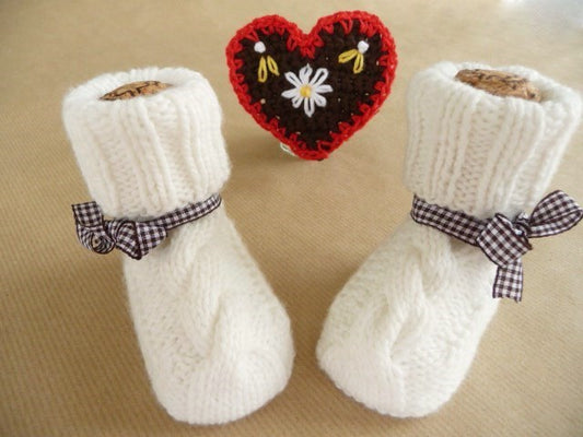 Strickanleitung Babysocken - Trachtenlook - No.32